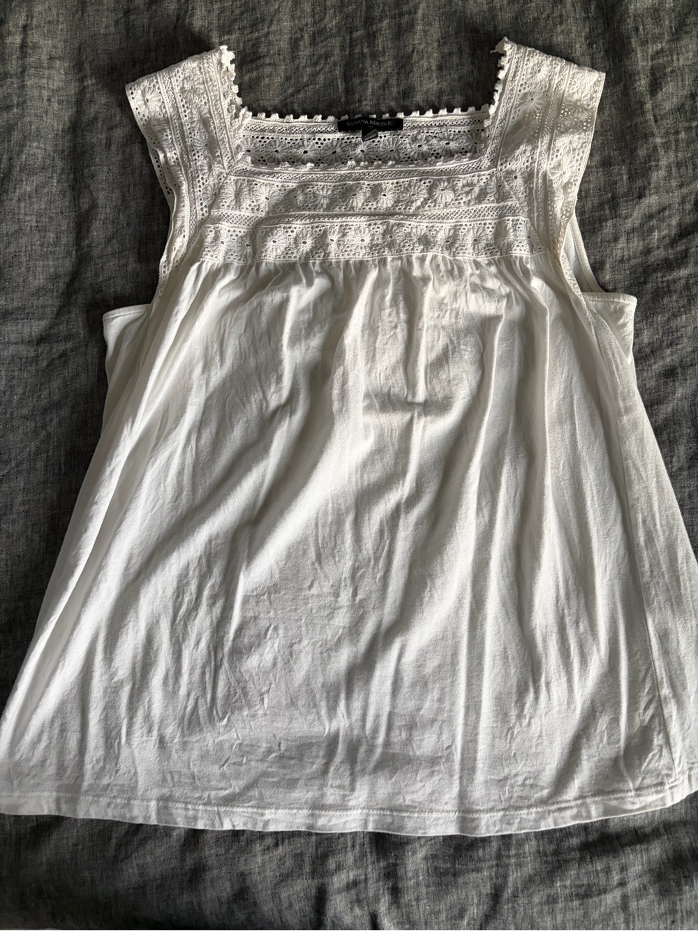 Banana Republic White Lace-Trim Sleeveless Top